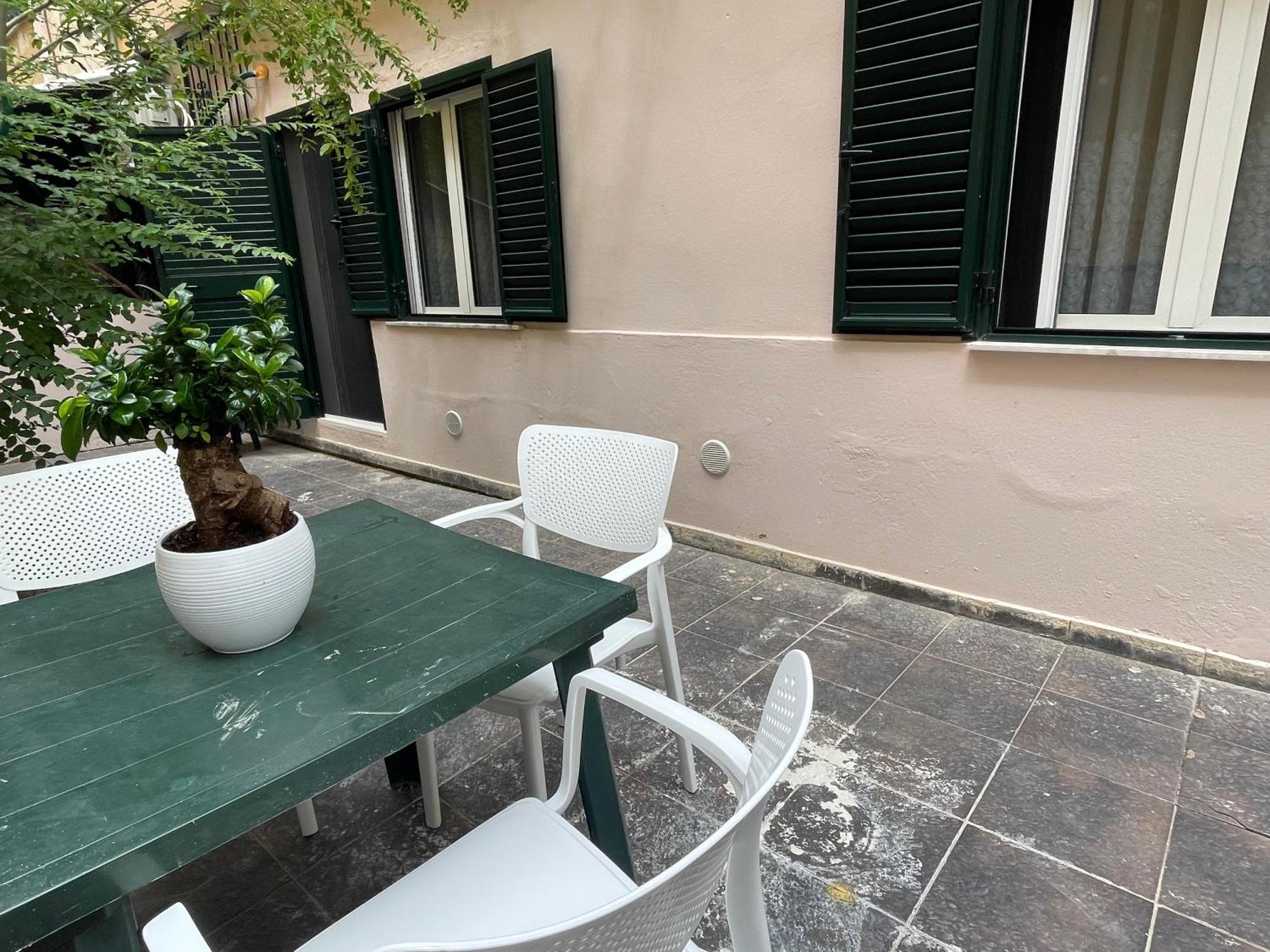 Rea House Apartment